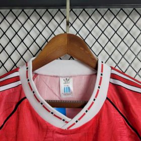 Retro Manchester United 1990/92 Home Jersey - Image 4