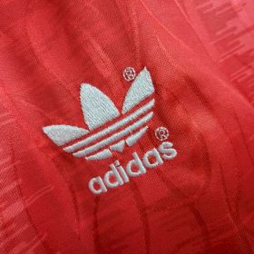 Retro Manchester United 1990/92 Home Jersey - Image 3